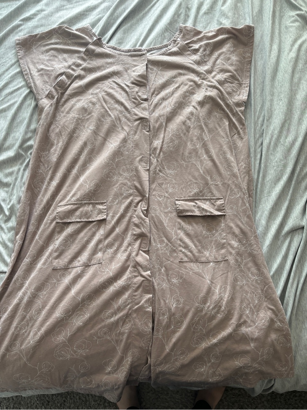 Kindred Bravely Labor and Delivery Gown Universal Lilac 1X/2X - Picture 2 of 8
